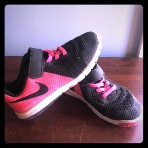 NIke 11.5 flex pink and black